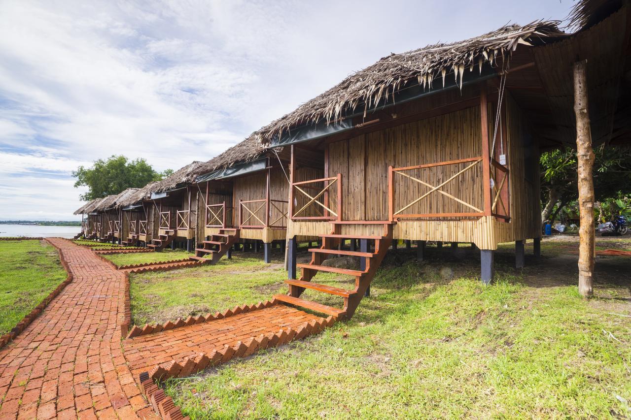 9 Huts On A Hill Hotel Kudat Exterior foto